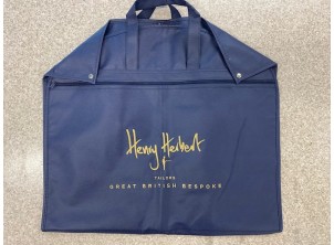 Non-Woven Suit Carrier 